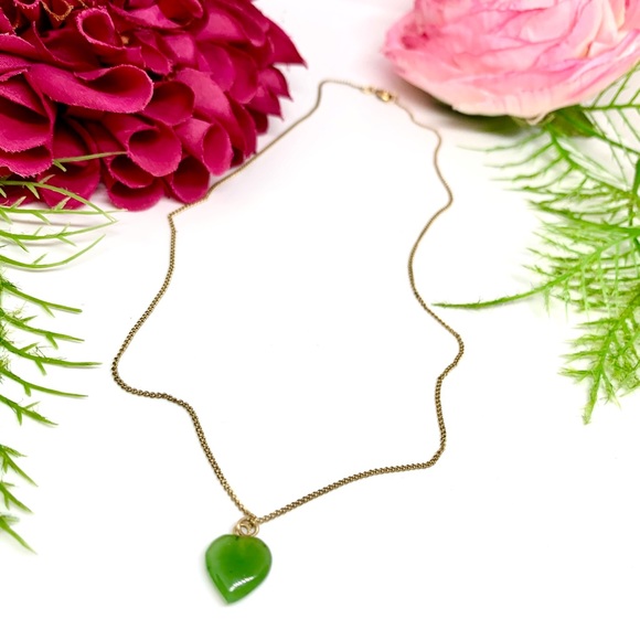 VINTAGE⚜️12K Gold Filled & Genuine Jade Necklace - Picture 3 of 7